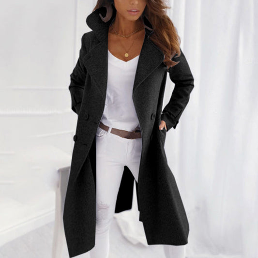 Elegant Coat with Folded Collar