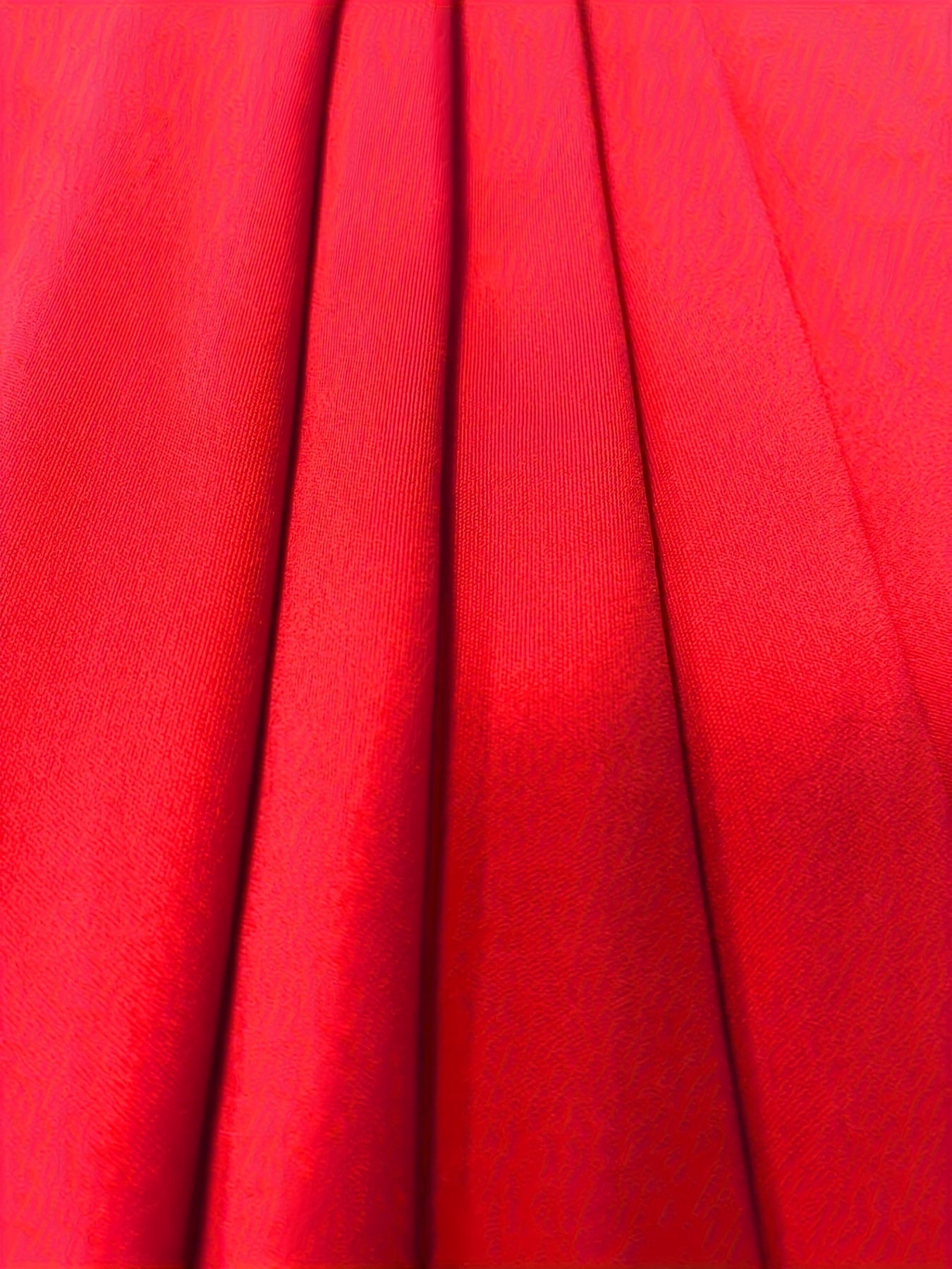 Elegant midi dress with v-neck for women