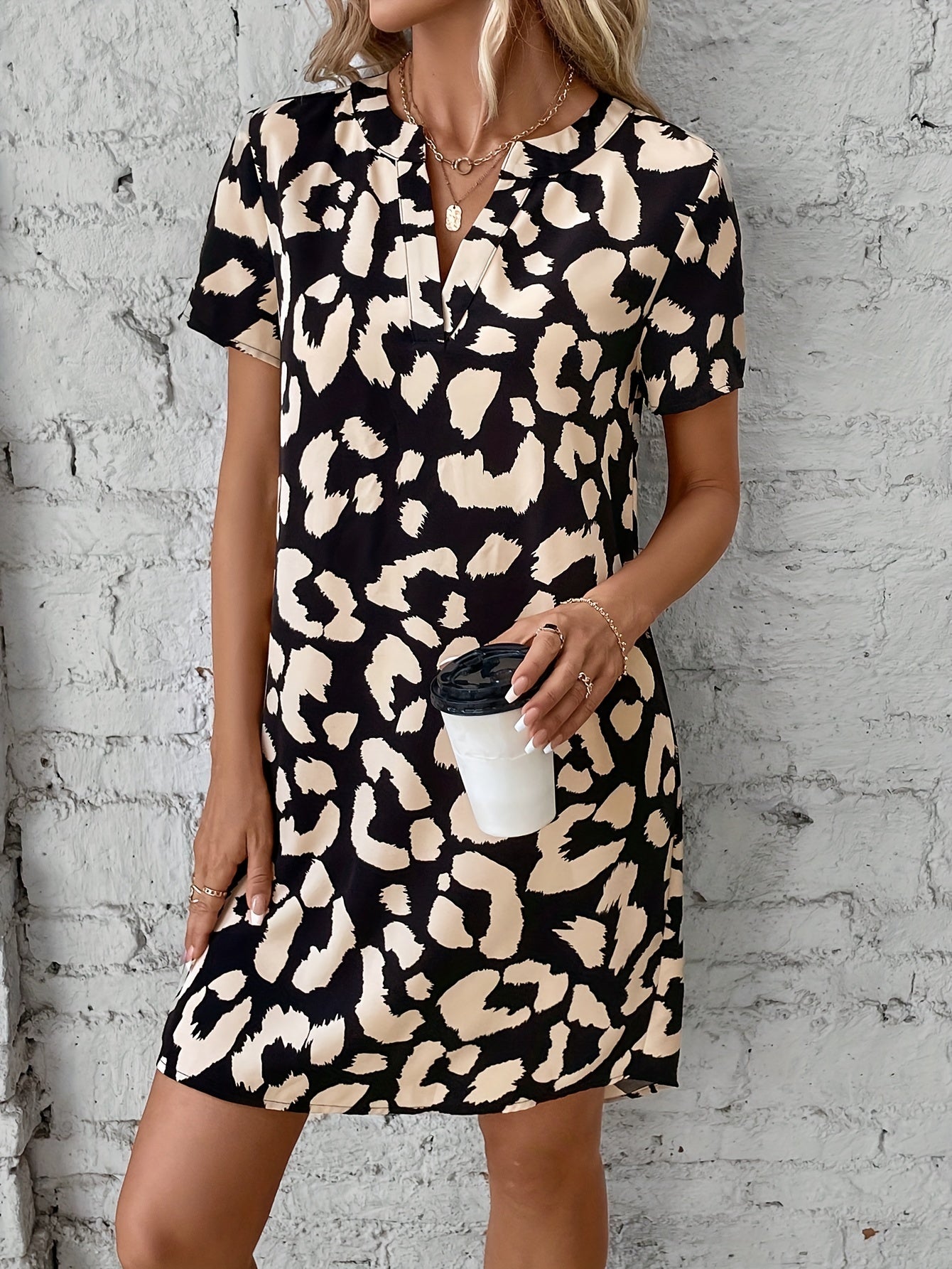 Elegant Leopard Print V-Neck Dress for Women with Short Sleeves